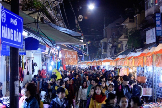 Night Market in Hanoi Old Quarter